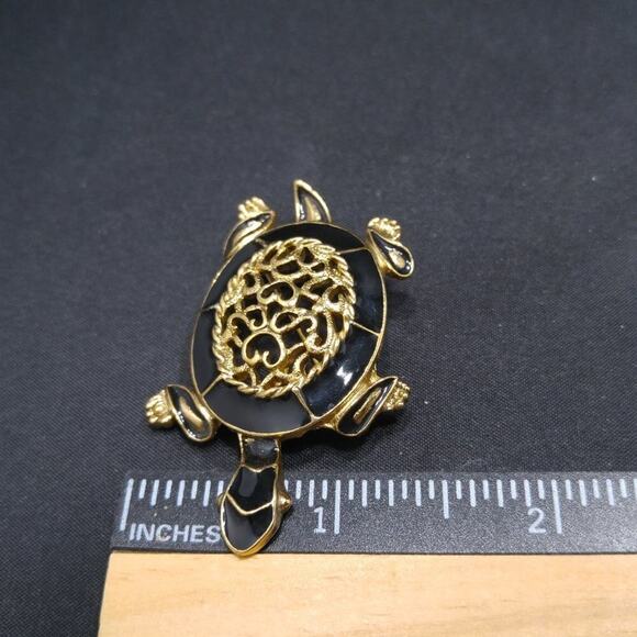 1928 Company Turtle Brooch, Black Enamel Pin - Picture 7 of 9